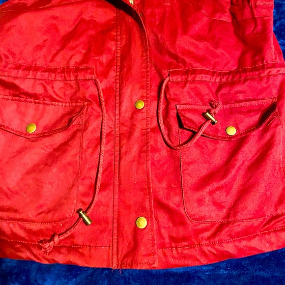 Love Free Vest - Picture 8 of 9